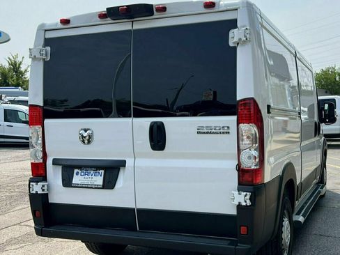 Used 2025 RAM ProMaster 2500 w/ U-Haul Equipment Group FWD image 5