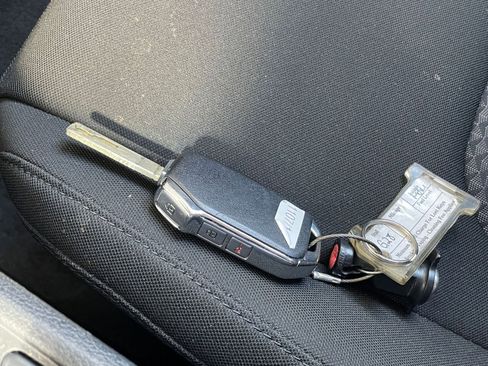 Used 2025 Kia Sportage LX image 21