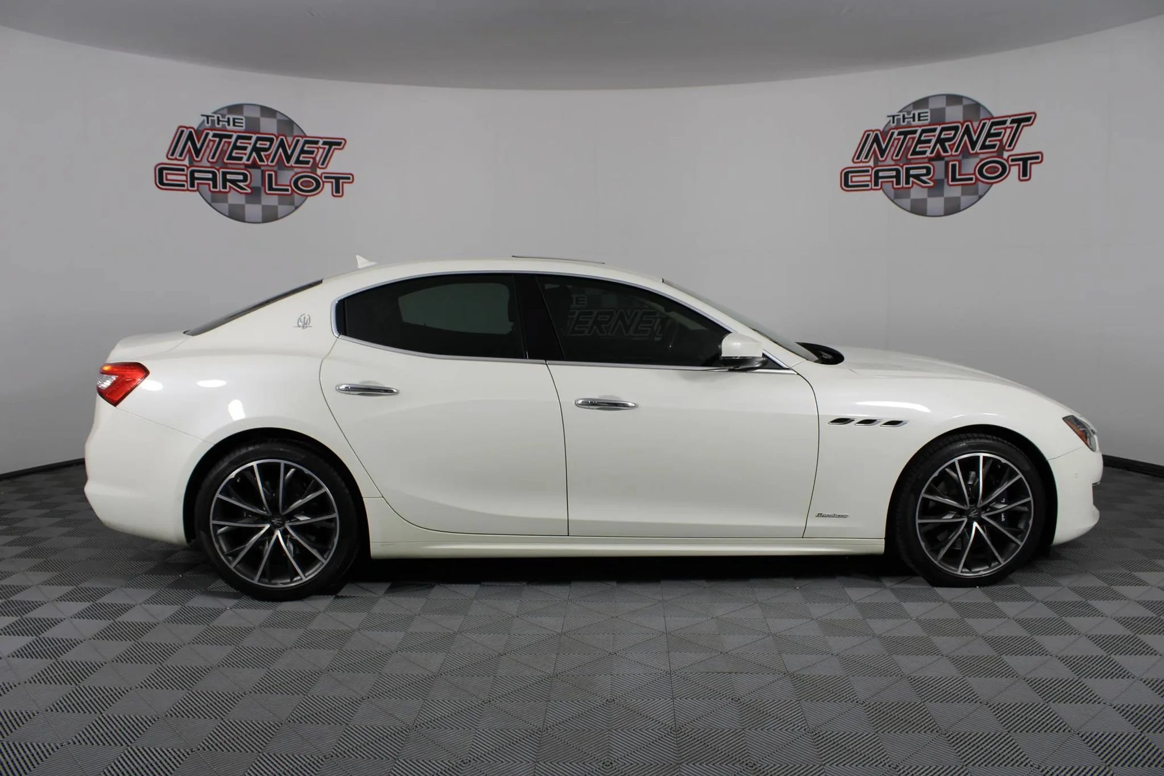 Used 2019 Maserati Ghibli S GranLusso AWD/4WD image 8