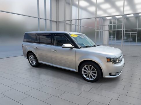 Used 2019 Ford Flex Limited AWD/4WD image 2