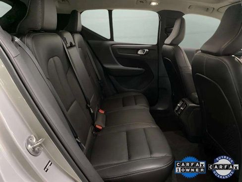 Used 2025 Volvo XC40 B5 Plus image 20