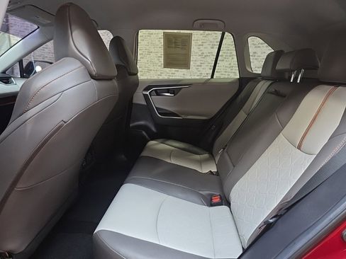 Used 2019 Toyota RAV4 Adventure image 15