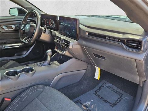 Used 2025 Ford Mustang Coupe RWD image 22