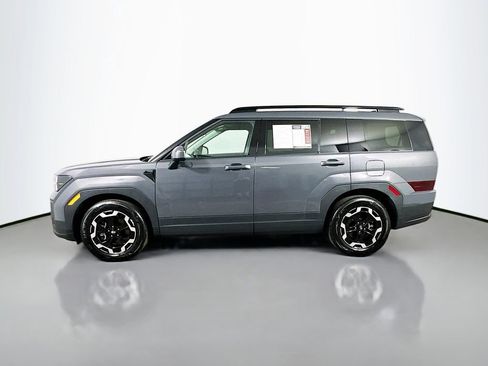 Used 2025 Hyundai Santa Fe SEL FWD image 5
