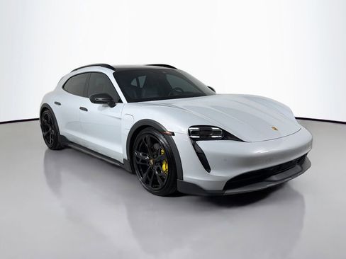 Used 2023 Porsche Taycan 4S AWD/4WD image 3