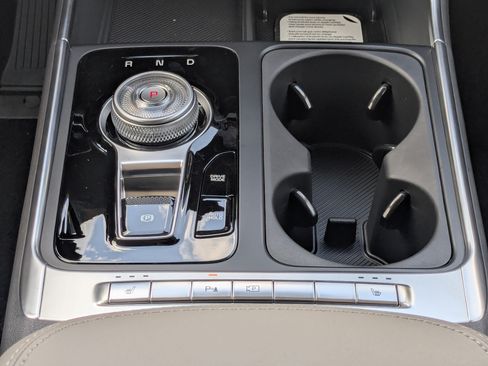 New 2026 Kia Carnival EX FWD image 29