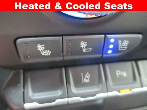 Used 2022 GMC Sierra 2500 Denali w/ Denali Ultimate Package image 22