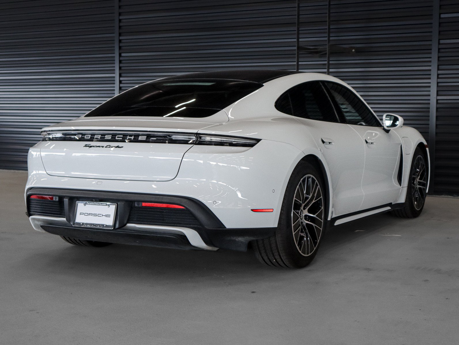 Used 2020 Porsche Taycan Turbo w/ Premium Package AWD/4WD image 10