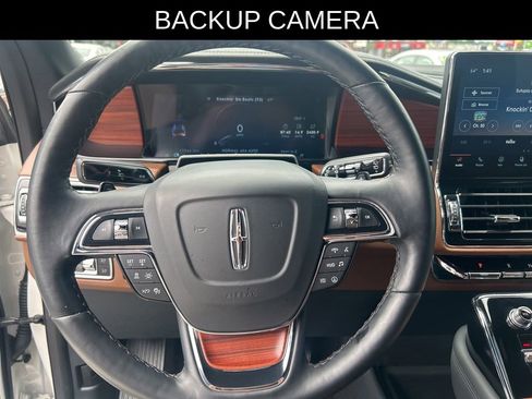Used 2024 Lincoln Navigator Reserve AWD/4WD image 10