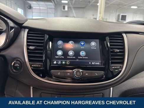 Certified 2019 Chevrolet Trax LT w/ Redline Edition FWD image 18