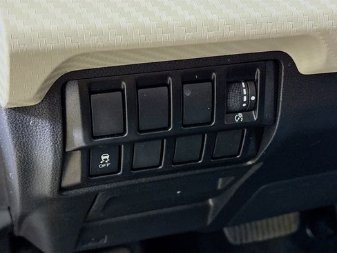 Used 2022 Subaru Ascent 8-Passenger image 11