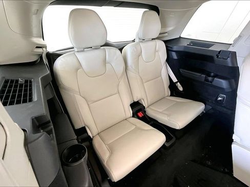Certified 2023 Volvo XC90 B6 Ultimate AWD/4WD image 36