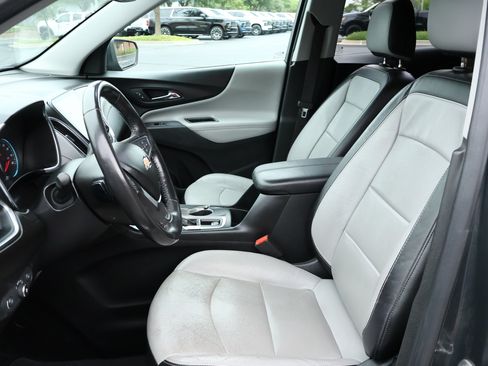 Used 2019 Chevrolet Equinox Premier FWD image 10