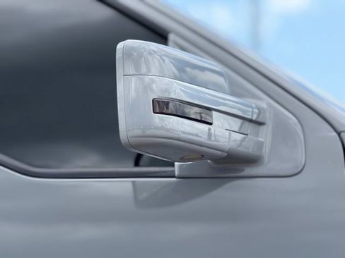 Used 2012 Ford F150 Raptor w/ Raptor Luxury Pkg image 11