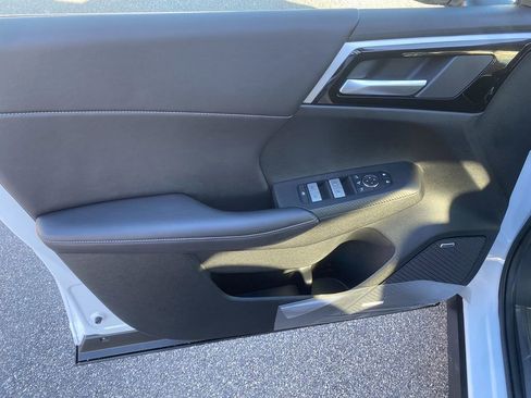 New 2026 Mitsubishi Outlander Trail Edition image 11