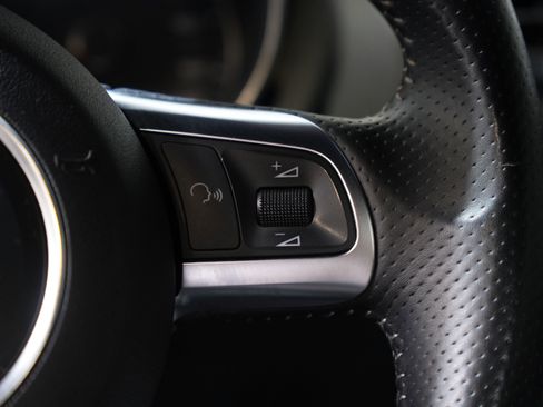 Used 2012 Audi TT RS AWD/4WD image 33