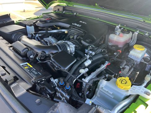 Used 2019 Jeep Wrangler Unlimited Sport S image 24