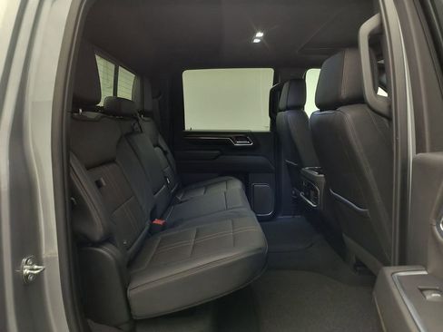 Used 2024 Chevrolet Silverado 3500 High Country w/ High Country Premium Package AWD/4WD image 31