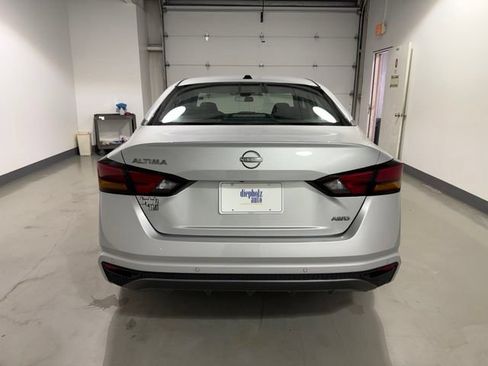 Used 2026 Nissan Altima 2.5 SV AWD/4WD image 6