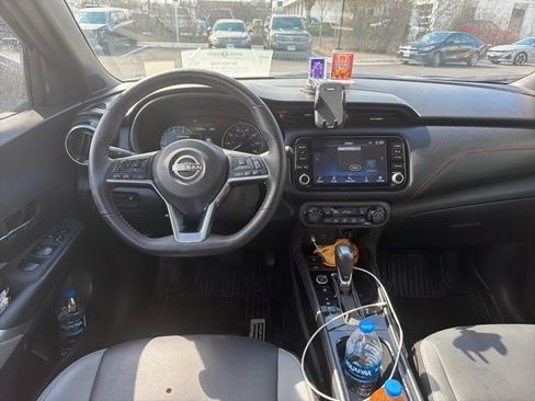 Used 2024 Nissan Kicks SR w/ SR Premium Package image 7