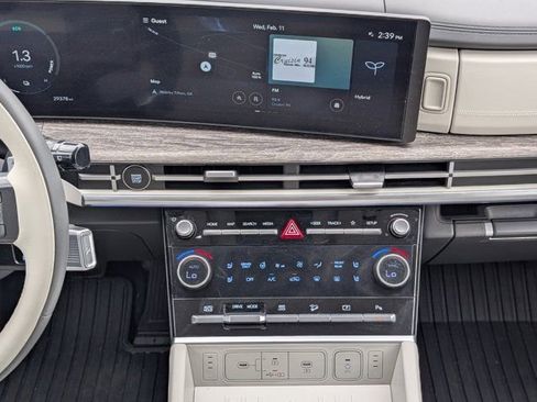 Used 2024 Hyundai Santa Fe Calligraphy image 7