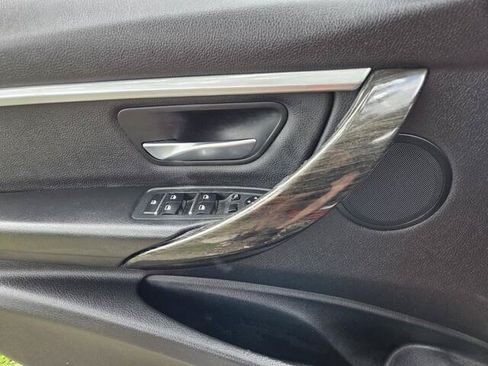 Used 2017 BMW 330i Sedan RWD image 14