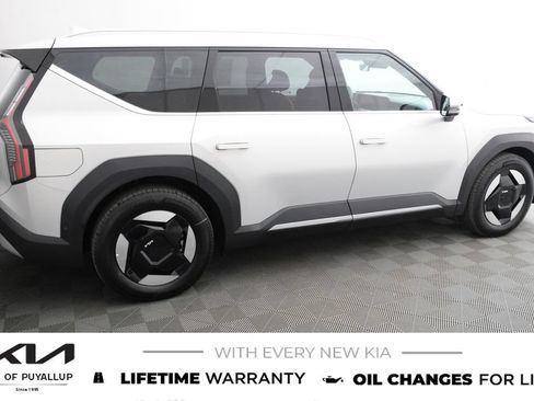 New 2026 Kia EV9 Wind AWD/4WD image 4