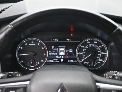Used 2024 Mitsubishi Outlander SE AWD/4WD image 11