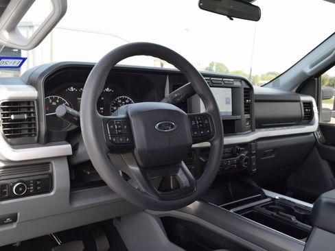 Certified 2024 Ford F350 XLT w/ FX4 Off-Road Package image 18
