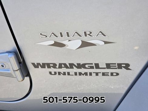 Used 2016 Jeep Wrangler Unlimited Sahara AWD/4WD image 10
