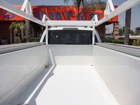 Used 2022 Ford F350 XL w/ Power Equipment Group image 8