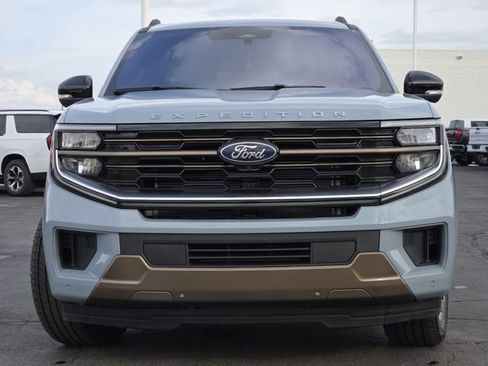 Used 2025 Ford Expedition Max King Ranch image 25