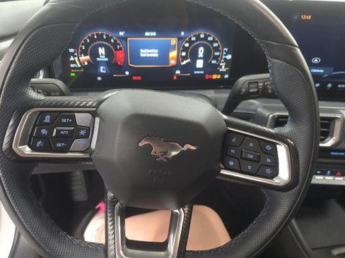 Used 2025 Ford Mustang GT Premium w/ GT Performance Package image 7