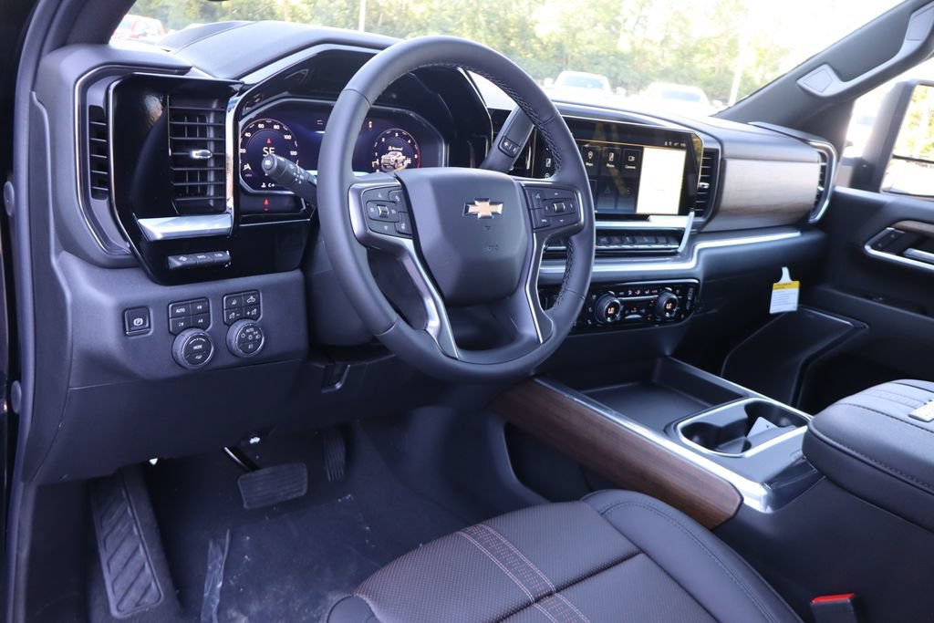 New 2026 Chevrolet Silverado 2500 High Country w/ Technology Package AWD/4WD image 6