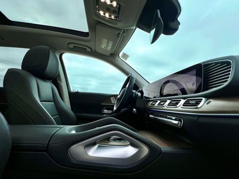 Certified 2024 Mercedes-Benz GLE 350 4MATIC image 9