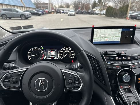 Used 2025 Acura RDX SH-AWD w/ Advance Package image 12