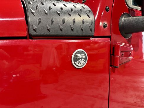 Used 2013 Jeep Wrangler Unlimited Sahara AWD/4WD image 26