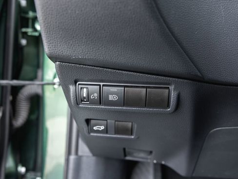 Certified 2022 Toyota Corolla Cross XLE w/ Convenience Package image 14