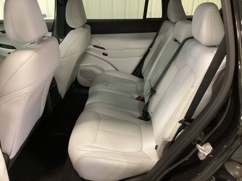 New 2026 Jeep Cherokee Limited AWD/4WD image 33
