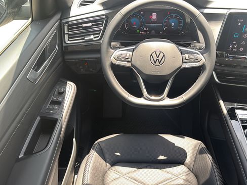 New 2026 Volkswagen Atlas Cross Sport SE AWD/4WD image 18