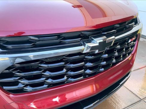 Certified 2025 Chevrolet Trax RS w/ Driver Confidence Package image 30