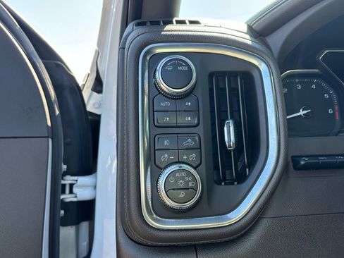 Used 2022 GMC Sierra 2500 Denali w/ Denali Ultimate Package image 21