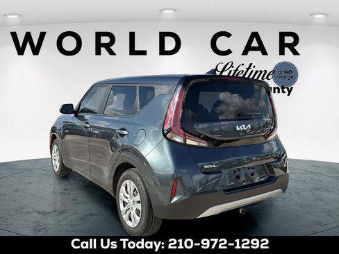 Used 2025 Kia Soul LX FWD image 13
