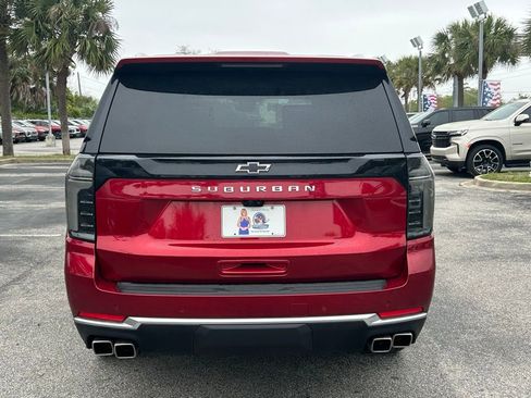 New 2025 Chevrolet Suburban High Country AWD/4WD image 6