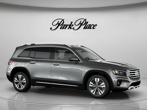 Used 2026 Mercedes-Benz GLB 250 image 28