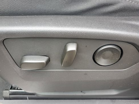 Used 2024 GMC Sierra 1500 SLE image 20