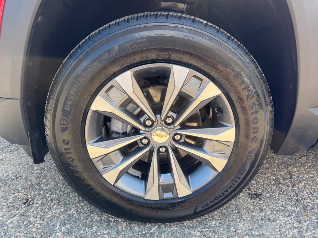 Used 2026 Chevrolet Equinox LT FWD image 7