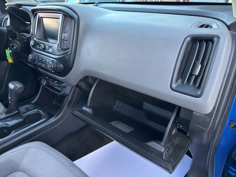 Used 2018 Chevrolet Colorado W/T w/ WT Convenience Package image 38