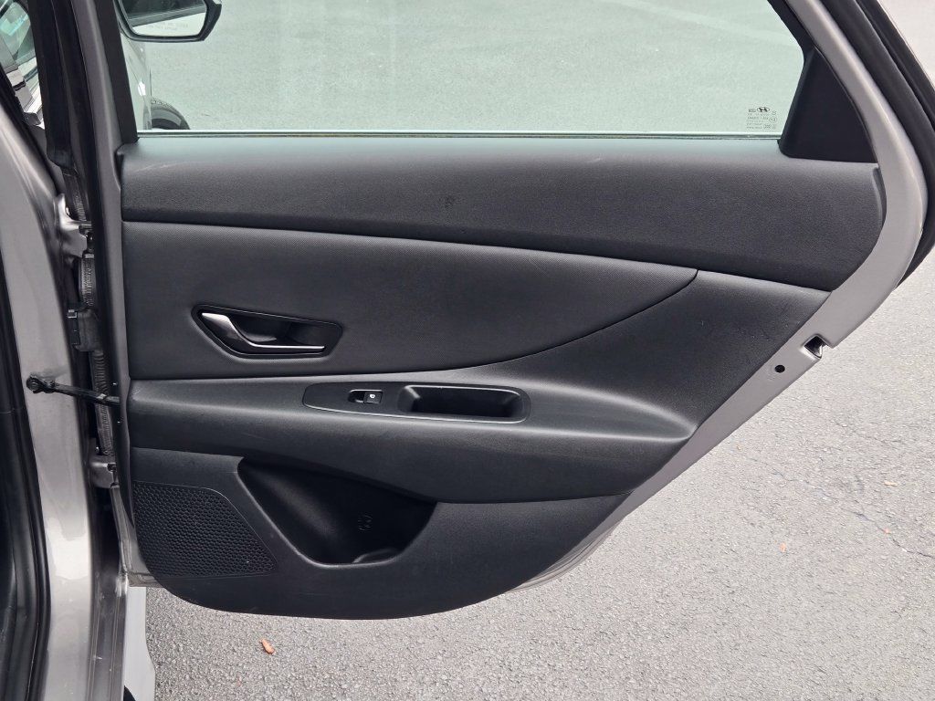 Used 2023 Hyundai Elantra N Line FWD image 13