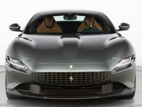 Used 2023 Ferrari Roma image 10